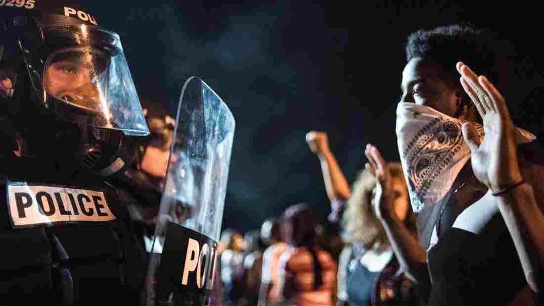 charlotte-nc-riots-hands-up-dont-shoot